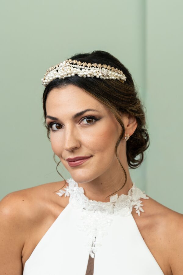 Tocado de novia floral blanco